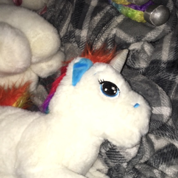 🐶Ben🐶 Bundle of Unicorns need love Manufacturers info in description - Picture 4 of 5